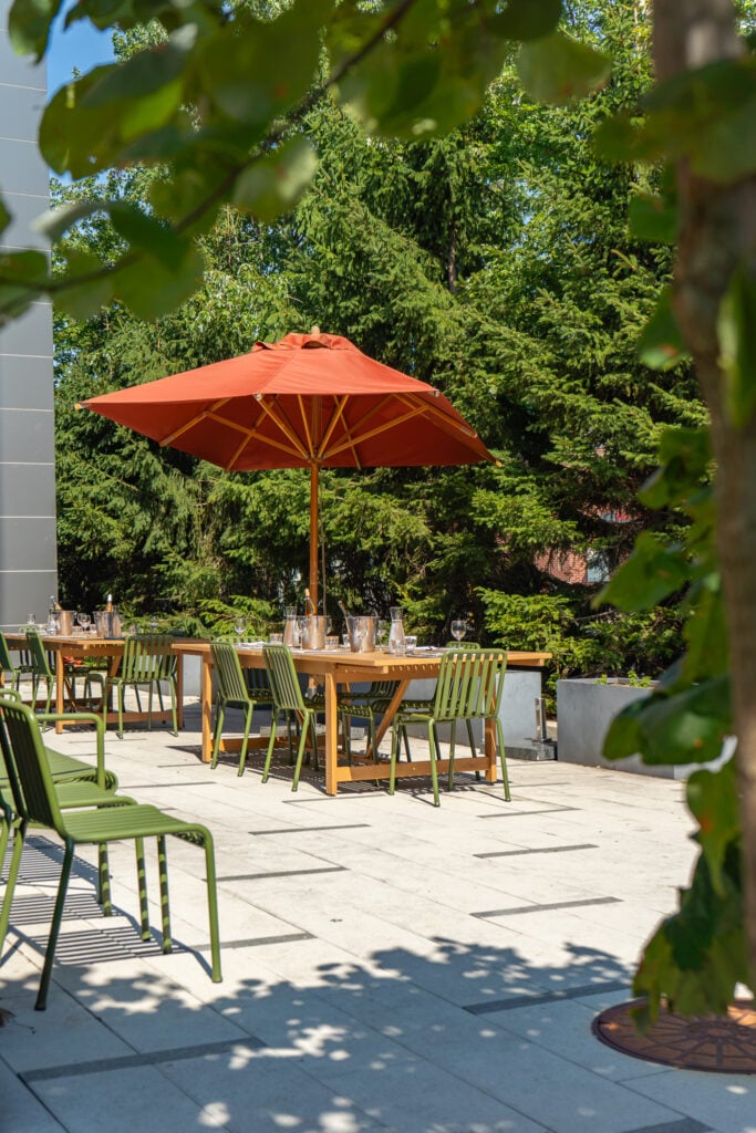 Hudson Table Stamford 44 John St
