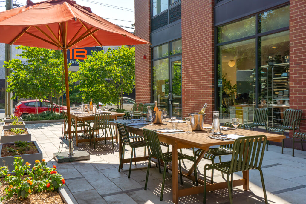 Hudson Table Stamford 44 John St