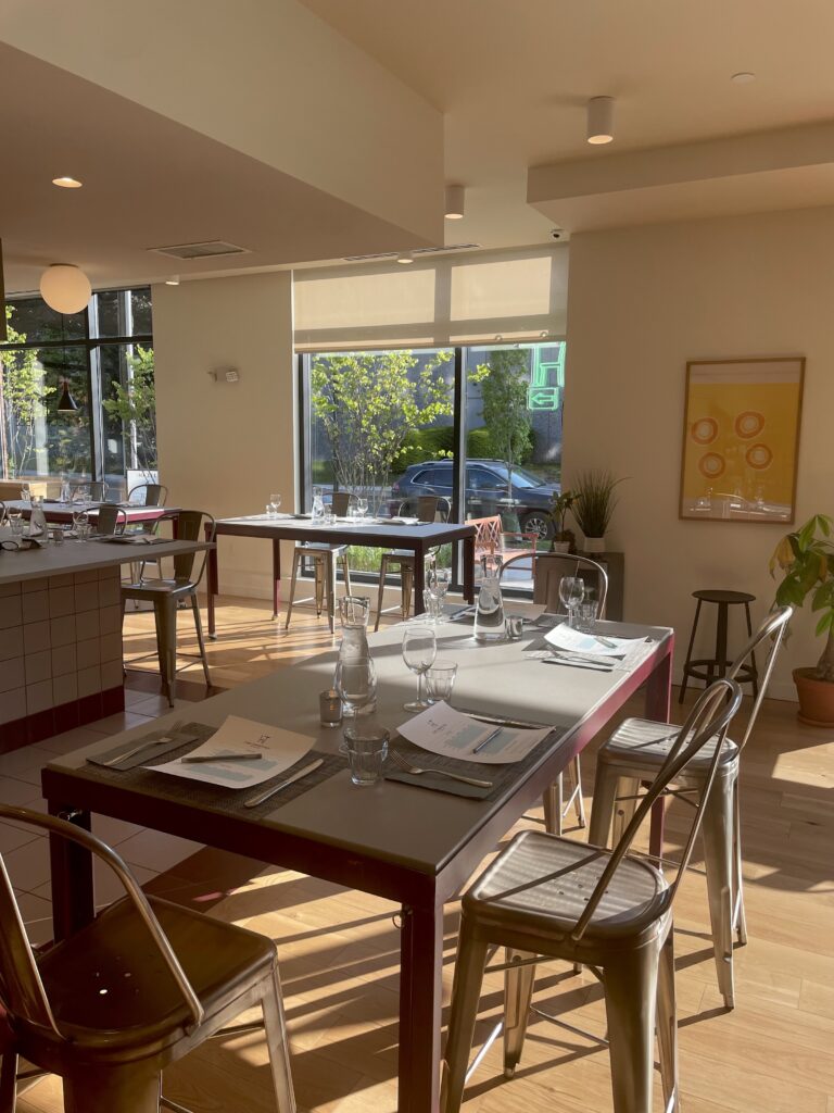 Hudson Table Stamford 44 John St