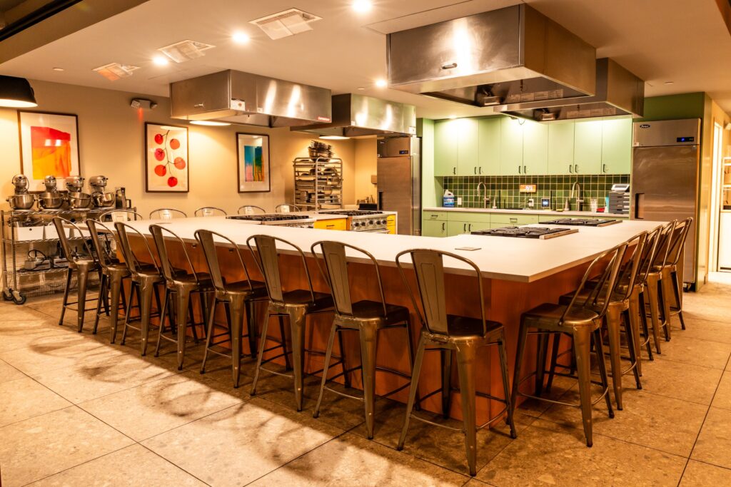 Hudson Table Stamford 523 Canal St